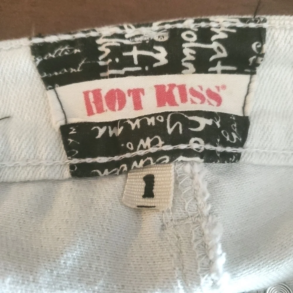 Hot Kiss Skinny Lily White Denim Distressed Jeweled Straight Leg Jeans Sz 1